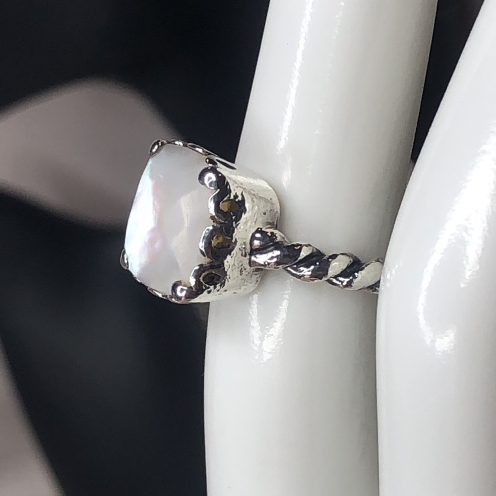 PANDORA Sincerity Twisted Sterling Silver Mother Of Pearl Cushion Cut Ring 50 5 - Picture 15 of 16